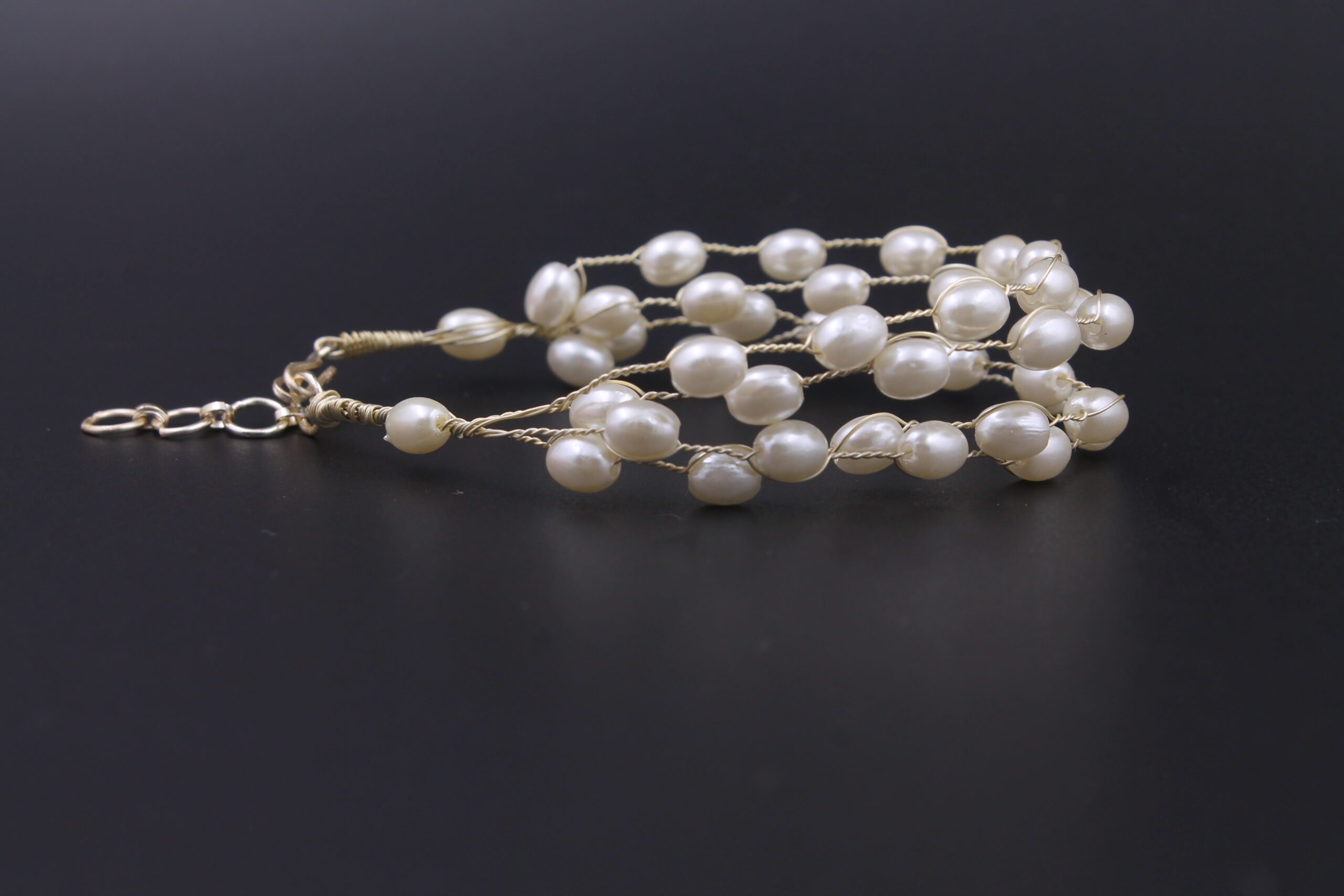 WHITE PEARL MESH BRACELATE - Image 4