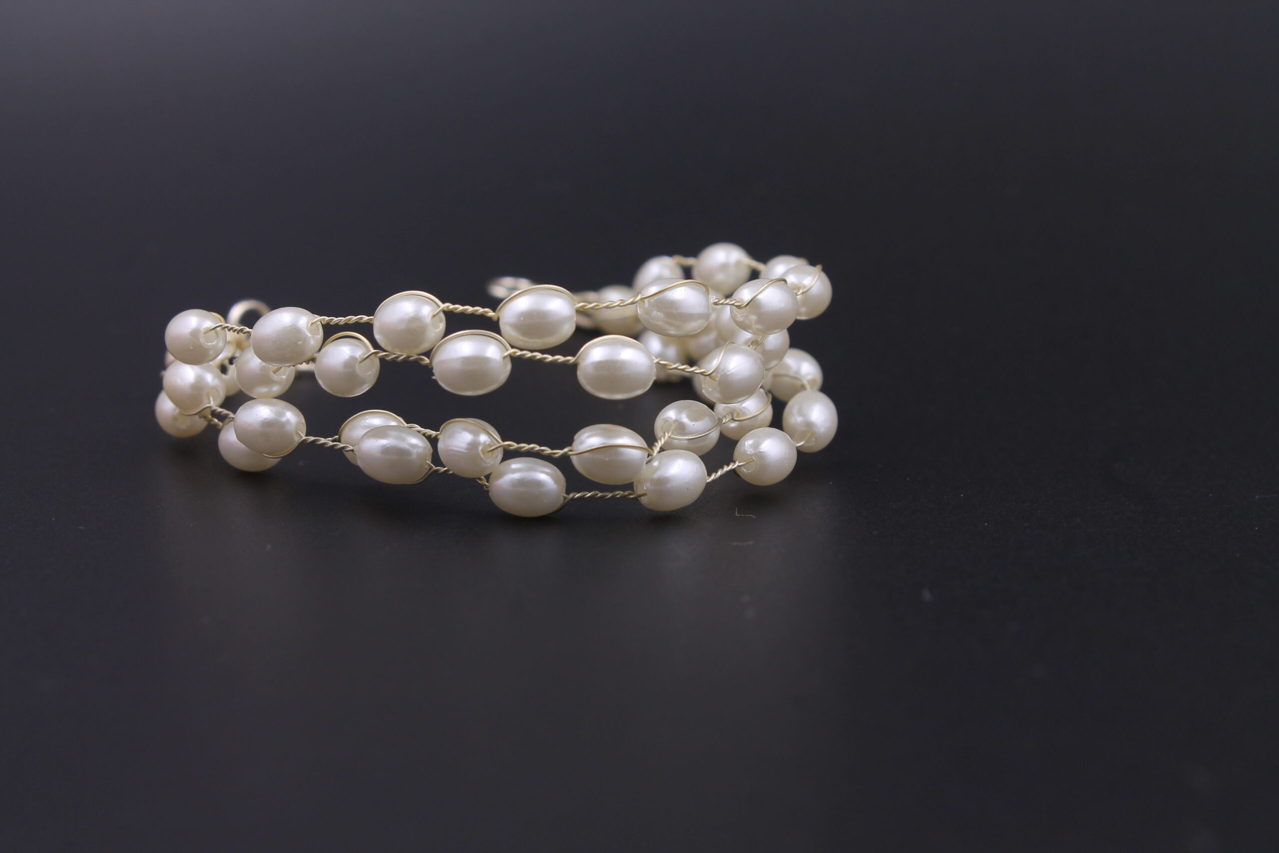 WHITE PEARL MESH BRACELATE - Image 2